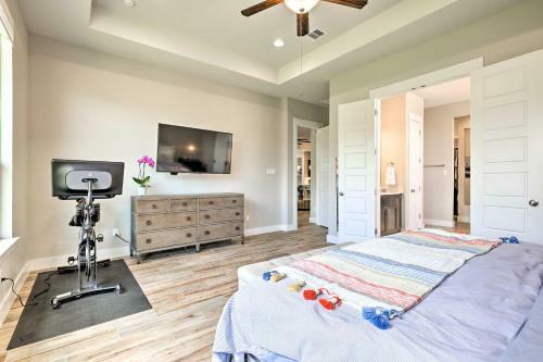 Upscale Austin Area Escape - Families Welcome