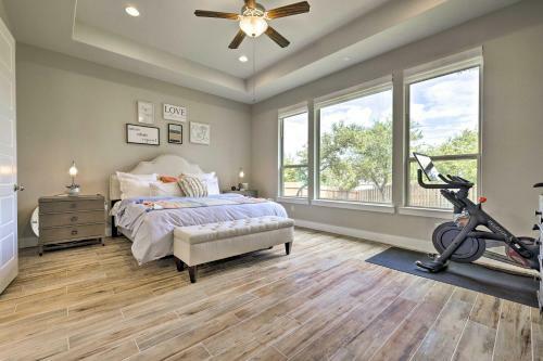 Upscale Austin Area Escape - Families Welcome