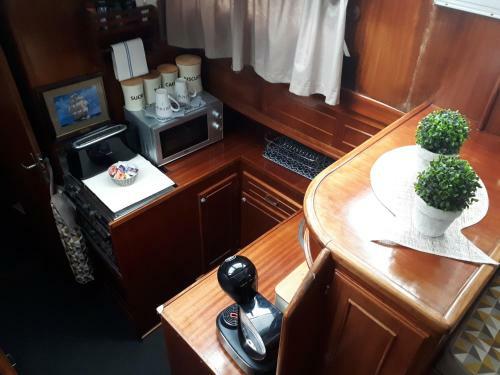 Cabana & Boat "corus"