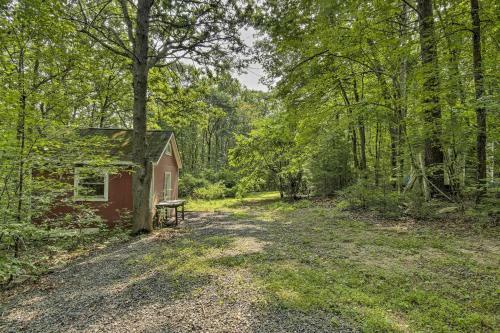 Mountain Town Adventures Home With Fire Pit!