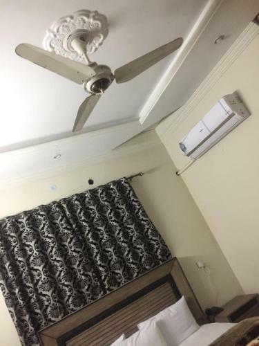 Hostal Royal Guest House