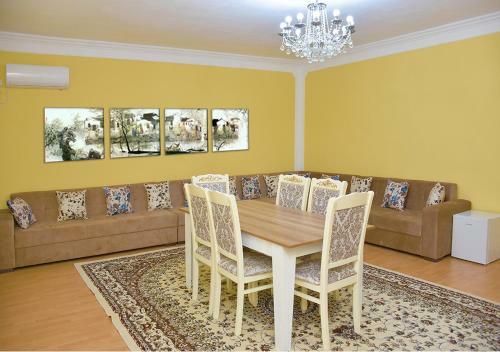 Gabala Palace Villa - 8 Bedrooms