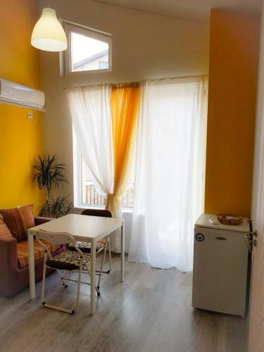 Beauty House Apartments & Rooms
