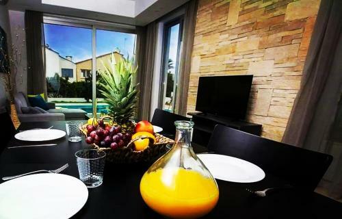 Mylos 3 Bedroom Villa With Private Pool