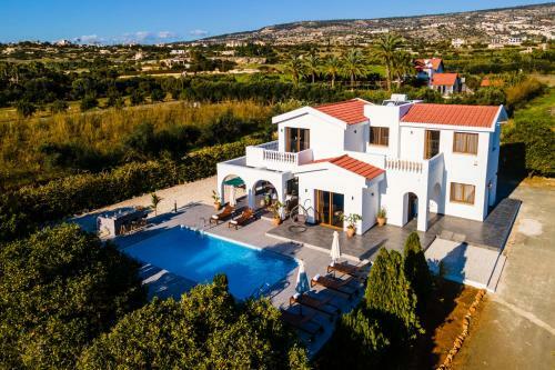 Cocoon Luxury Villa, Coral Bay, Peyia