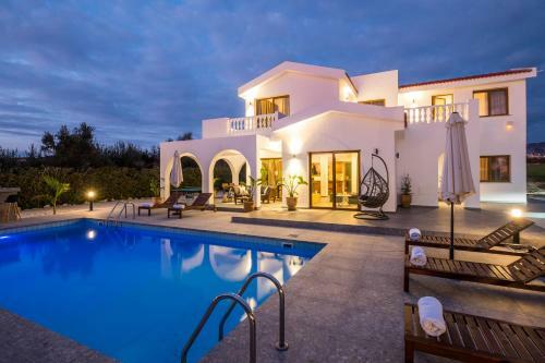 Cocoon Luxury Villa, Coral Bay, Peyia