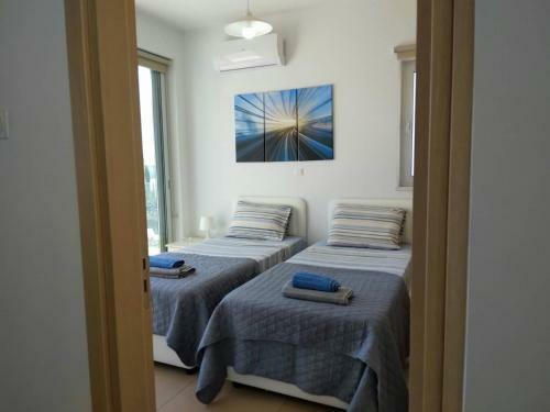 Mylos 2 Bedroom Villa (sleeps 5) With Private Pool