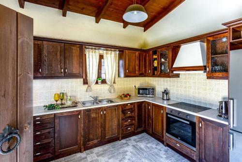 Apartamento Douliana Villas