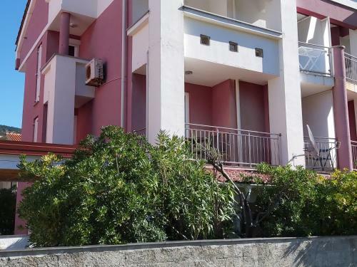 Apartment Nika, 4*, 2-bedroom, Barbecue