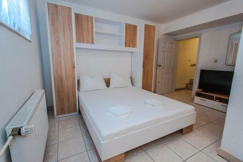 Hostal House Bacak - Apartment & Wellness-studio