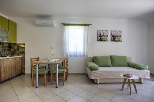 Apartment Ena 2