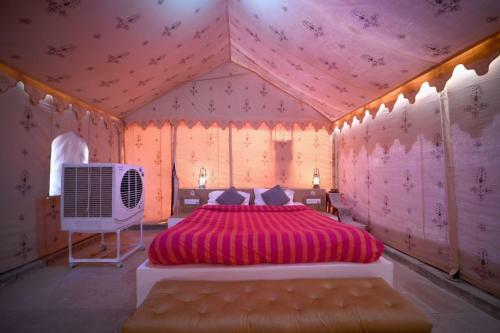 Hotel Golden Gate & Desert Camp