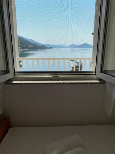 Apartmani Spaji? Duboka