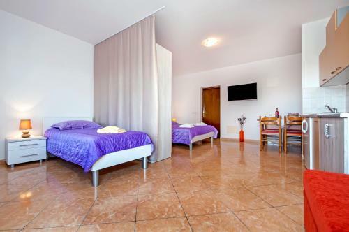 Apartments Ana