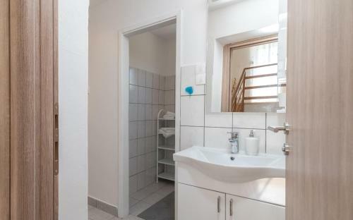 Apartamentos Holiday Home Dino & Lea