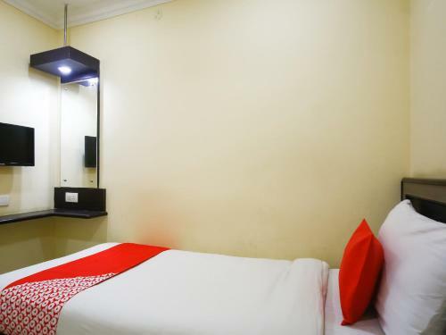 Hotel Saibala Deluxe - Near Airport
