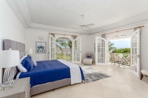 Ultra Luxury Infinity Pool Villa On Platinum Coast Gated Development