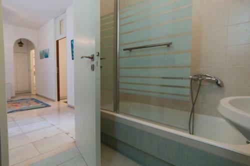 Seafront Villa Aggeliki