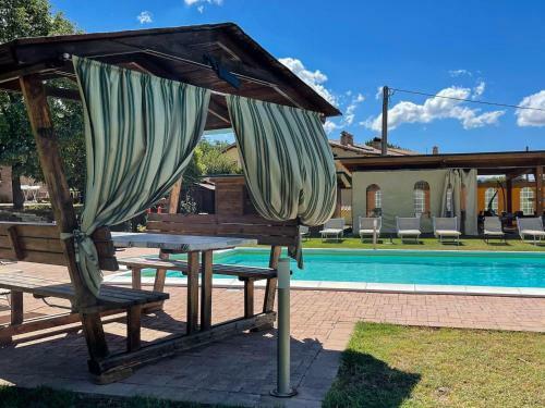 Rustic Holiday Home In Assisi With Swimming Pool