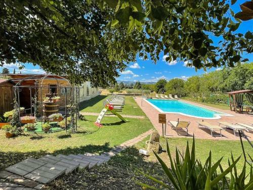 Rustic Holiday Home In Assisi With Swimming Pool