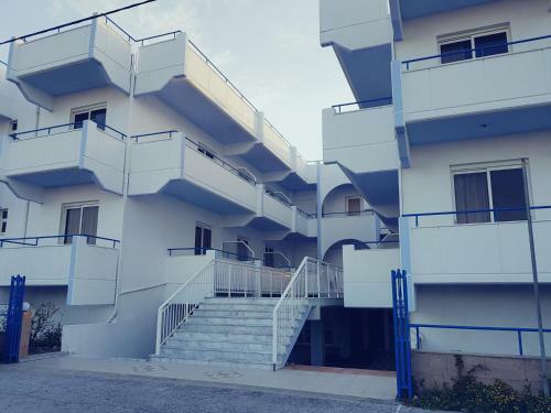 Aparthotel Pyrgos Hotel Apartments