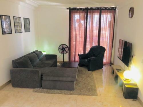 Apartamento Eighty8 Properties Two Bedroom Kumasi.