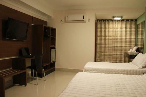 Hotel Saron