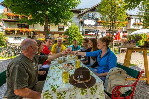 Hostal Gasthof Pension St. Wolfgang