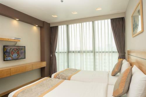 Park Side Sunline Hotel