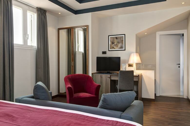 Nazionale Roma Hotel & Conference Center