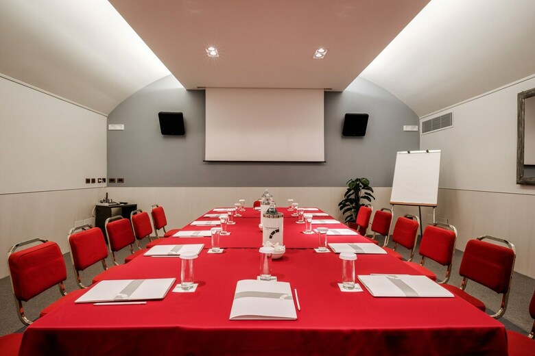Nazionale Roma Hotel & Conference Center