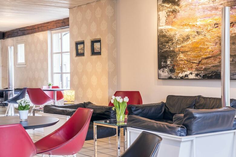 Saint Nicolas Hotel(.)