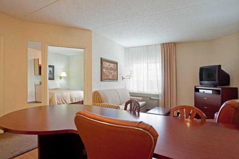 Hotel Candlewood Suites Chicago O'hare
