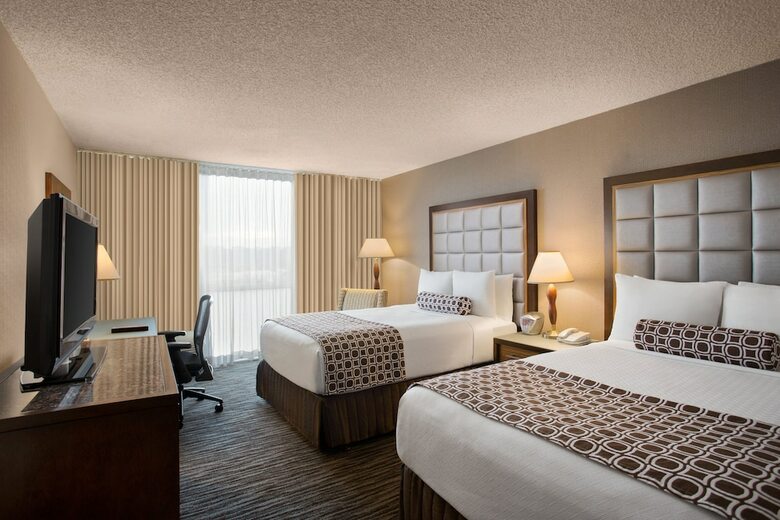 Hotel Crowne Plaza International Airport