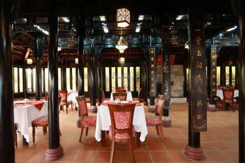 Hotel Osaka Village Dalat