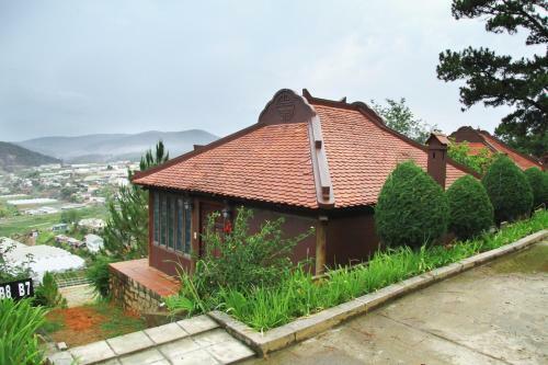 Hotel Osaka Village Dalat