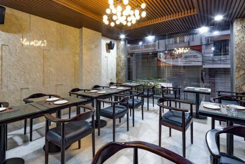 Azura Gold Hotel & Apartment