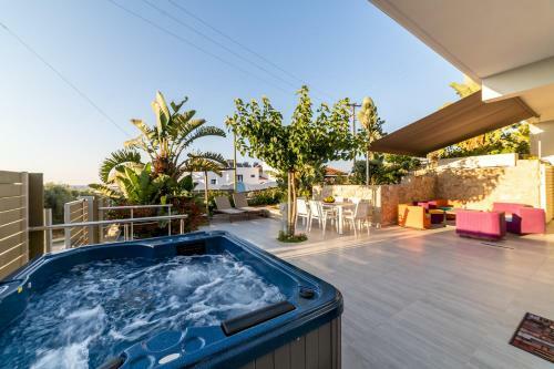 Villa Thomas House II With Private Jacuzzi