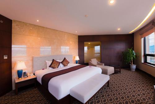 Minh Toan Galaxy Hotel