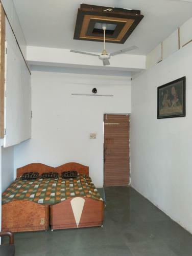 Hotel Ghate Lodging And Boarding