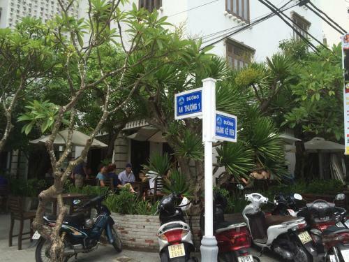 Chu Hotel