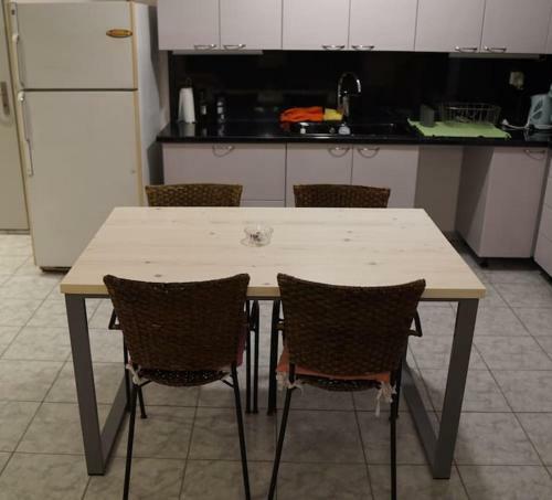Apartamento Romanos Patras House