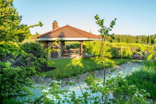 Villa Lakeland Residence