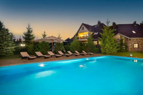 Villa Lakeland Residence