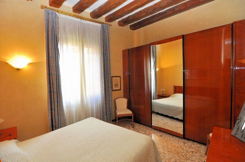 Casa Dei Pittori Venice Apartments