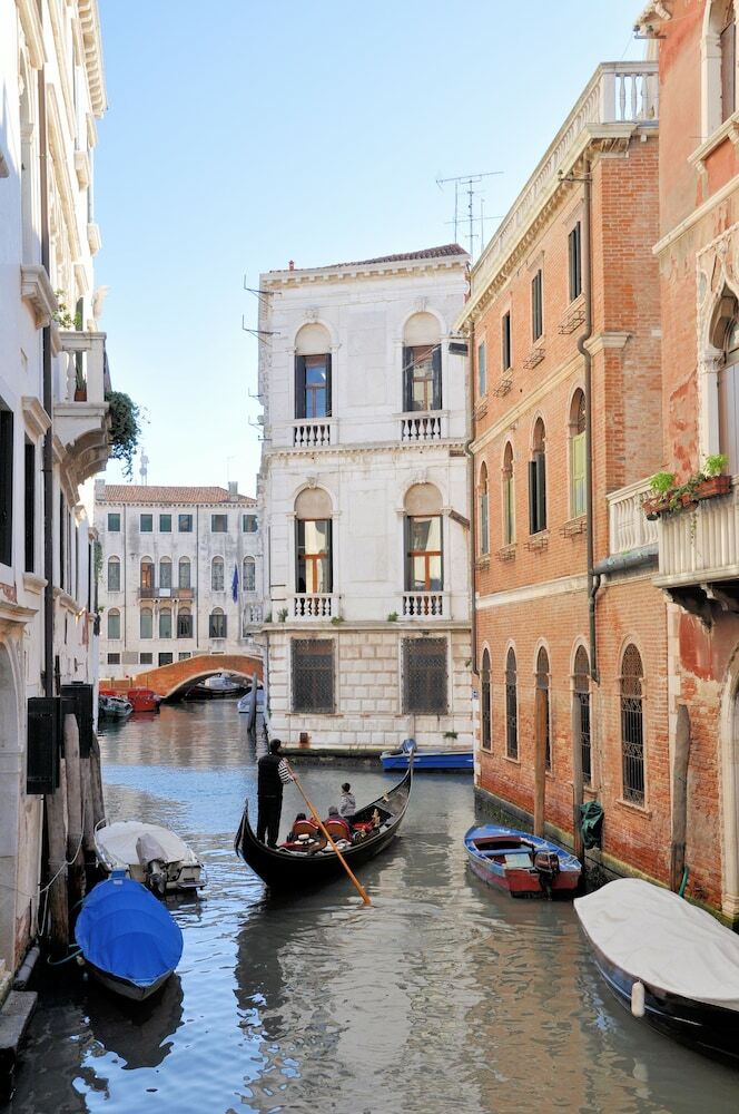 Casa Dei Pittori Venice Apartments