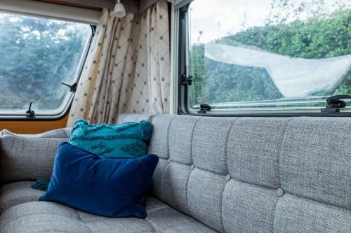 Cosy Caravan On Luxury Campsite