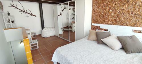 332 House In Llan��