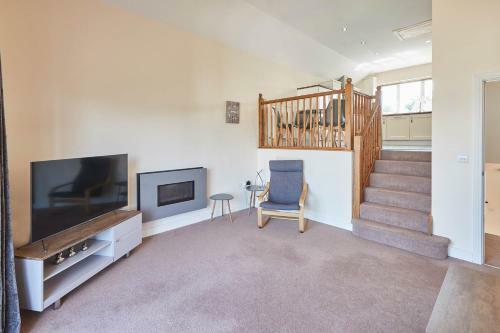 Host & Stay - Farrers View