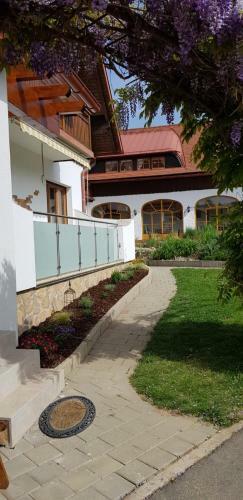 Hostal Hotel Garni H�gellandhof